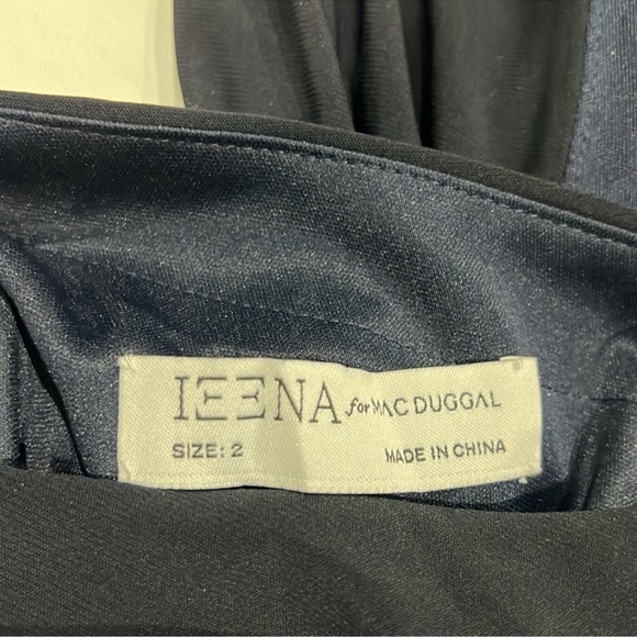 #136. IEENA for MAC DUGGAL gown. Size 2. NWT - Picture 5 of 7